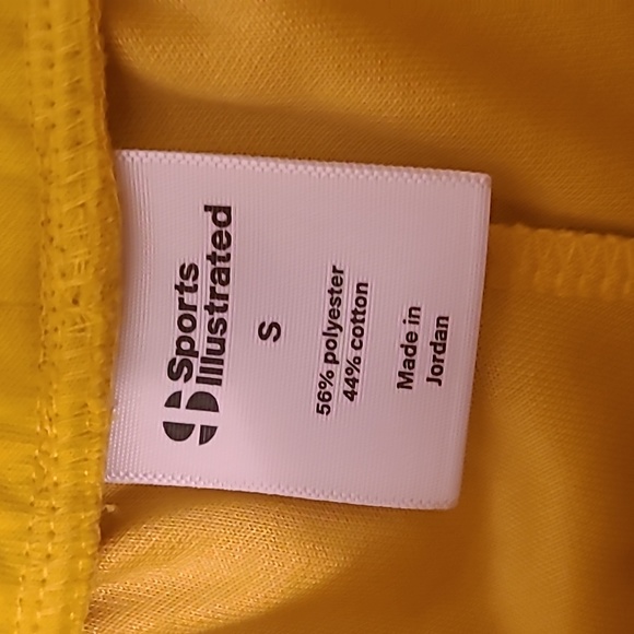SPORTS ILLUSTRATED WOMEN'S YELLOW SHORTS ELASTIC WAISTBAND SIZE SMALL - Picture 6 of 11
